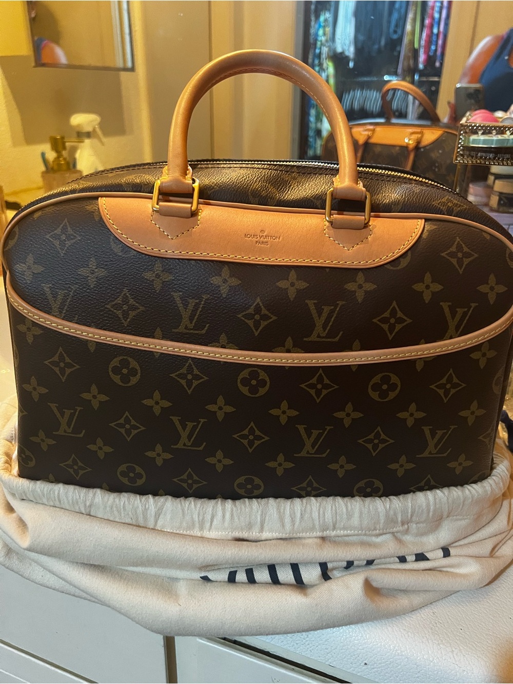 Louis Vuitton Deauville Monogram Canvas Satchel with Natural Vachetta Trim